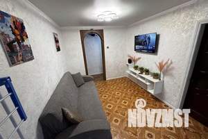 3-к квартира, посуточно, 54м2, 1/5 этаж