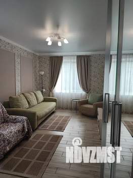 1-к квартира, посуточно, 40м2, 1/2 этаж