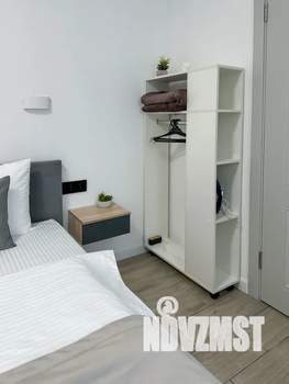 Студия квартира, посуточно, 18м2, 1/20 этаж