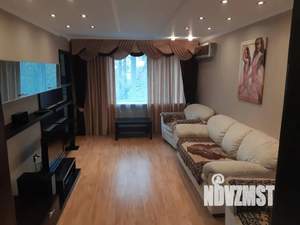 3-к квартира, посуточно, 65м2, 2/5 этаж