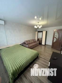 1-к квартира, посуточно, 38м2, 16/16 этаж