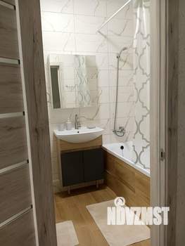 Студия квартира, посуточно, 40м2, 3/16 этаж