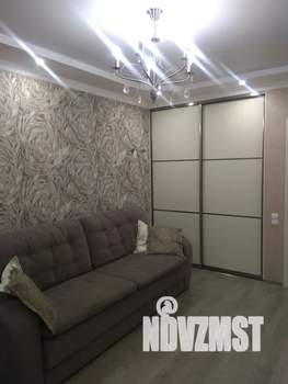 1-к квартира, посуточно, 43м2, 7/10 этаж