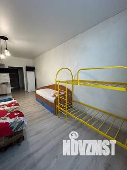 Студия квартира, посуточно, 38м2, 2/5 этаж