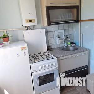 1-к квартира, посуточно, 33м2, 4/5 этаж