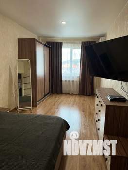 1-к квартира, посуточно, 44м2, 4/6 этаж