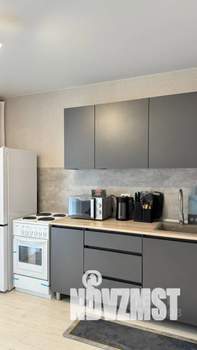 1-к квартира, посуточно, 40м2, 9/16 этаж