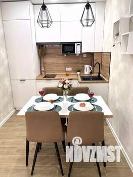 1-к квартира, посуточно, 38м2, 1/1 этаж