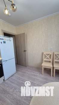 1-к квартира, посуточно, 40м2, 9/16 этаж