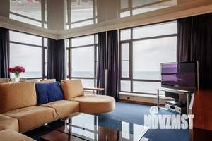 3-к квартира, посуточно, 118м2, -1/4 этаж