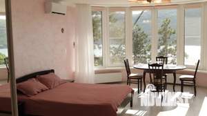Студия квартира, посуточно, 43м2, 3/3 этаж