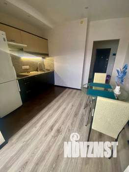 1-к квартира, посуточно, 40м2, 11/16 этаж