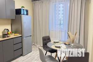 1-к квартира, посуточно, 40м2, 6/23 этаж