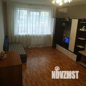 1-к квартира, посуточно, 42м2, 2/14 этаж