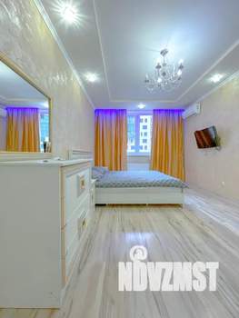 1-к квартира, посуточно, 44м2, 6/21 этаж