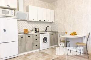 1-к квартира, посуточно, 43м2, 10/21 этаж