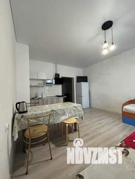 Студия квартира, посуточно, 38м2, 2/5 этаж