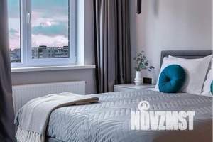 1-к квартира, посуточно, 35м2, 10/20 этаж