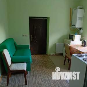 1-к квартира, посуточно, 27м2, 1/2 этаж