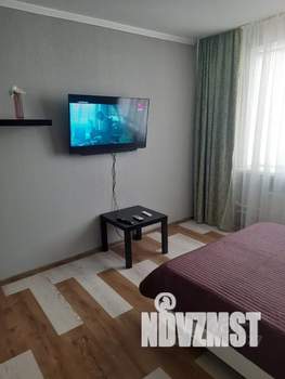 1-к квартира, посуточно, 40м2, 11/16 этаж