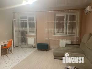 Студия квартира, посуточно, 35м2, 3/12 этаж