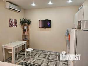 Студия квартира, посуточно, 27м2, 1/3 этаж
