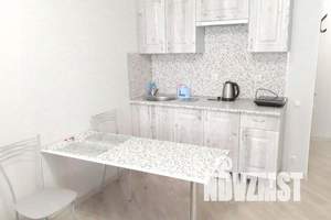 1-к квартира, посуточно, 25м2, 12/18 этаж