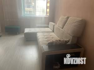Студия квартира, посуточно, 35м2, 3/12 этаж
