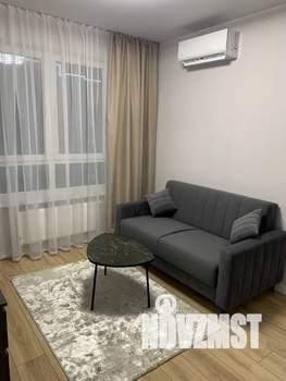 1-к квартира, посуточно, 34м2, 21/23 этаж