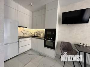 Студия квартира, посуточно, 33м2, 10/20 этаж