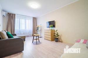 2-к квартира, посуточно, 56м2, 1/1 этаж