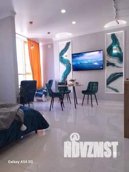 Студия квартира, посуточно, 35м2, 12/21 этаж