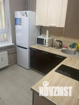 1-к квартира, посуточно, 38м2, 4/10 этаж