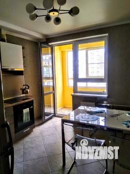 1-к квартира, посуточно, 43м2, 7/10 этаж