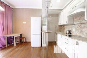 1-к квартира, посуточно, 42м2, 13/19 этаж