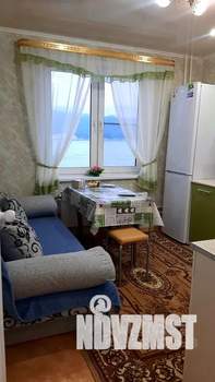 1-к квартира, посуточно, 35м2, 15/16 этаж