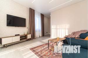 2-к квартира, посуточно, 66м2, 5/17 этаж