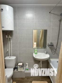 1-к квартира, посуточно, 40м2, 2/16 этаж