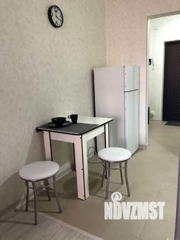 Студия квартира, посуточно, 30м2, 3/21 этаж