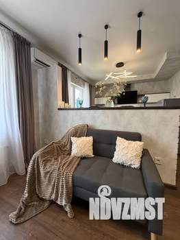 Студия квартира, посуточно, 42м2, 13/14 этаж