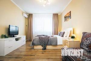 1-к квартира, посуточно, 51м2, 1/1 этаж