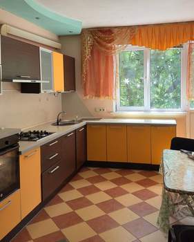 3-к квартира, на длительный срок, 103м2, 1/2 этаж