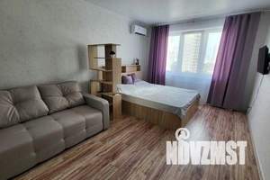 1-к квартира, посуточно, 38м2, 5/10 этаж