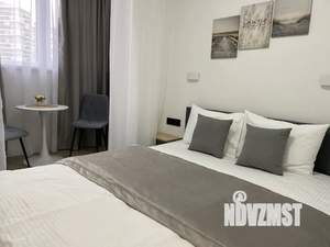 Студия квартира, посуточно, 18м2, 1/20 этаж