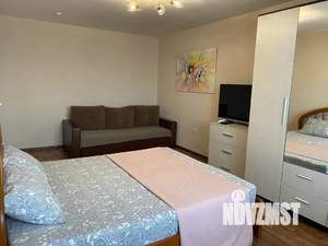 1-к квартира, посуточно, 42м2, 8/16 этаж