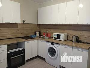 1-к квартира, посуточно, 40м2, 1/16 этаж
