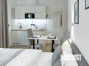 Студия квартира, посуточно, 18м2, 1/20 этаж