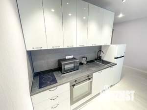 Студия квартира, посуточно, 32м2, 8/24 этаж