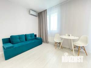 Студия квартира, посуточно, 32м2, 8/24 этаж