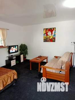 Студия квартира, посуточно, 35м2, 1/2 этаж